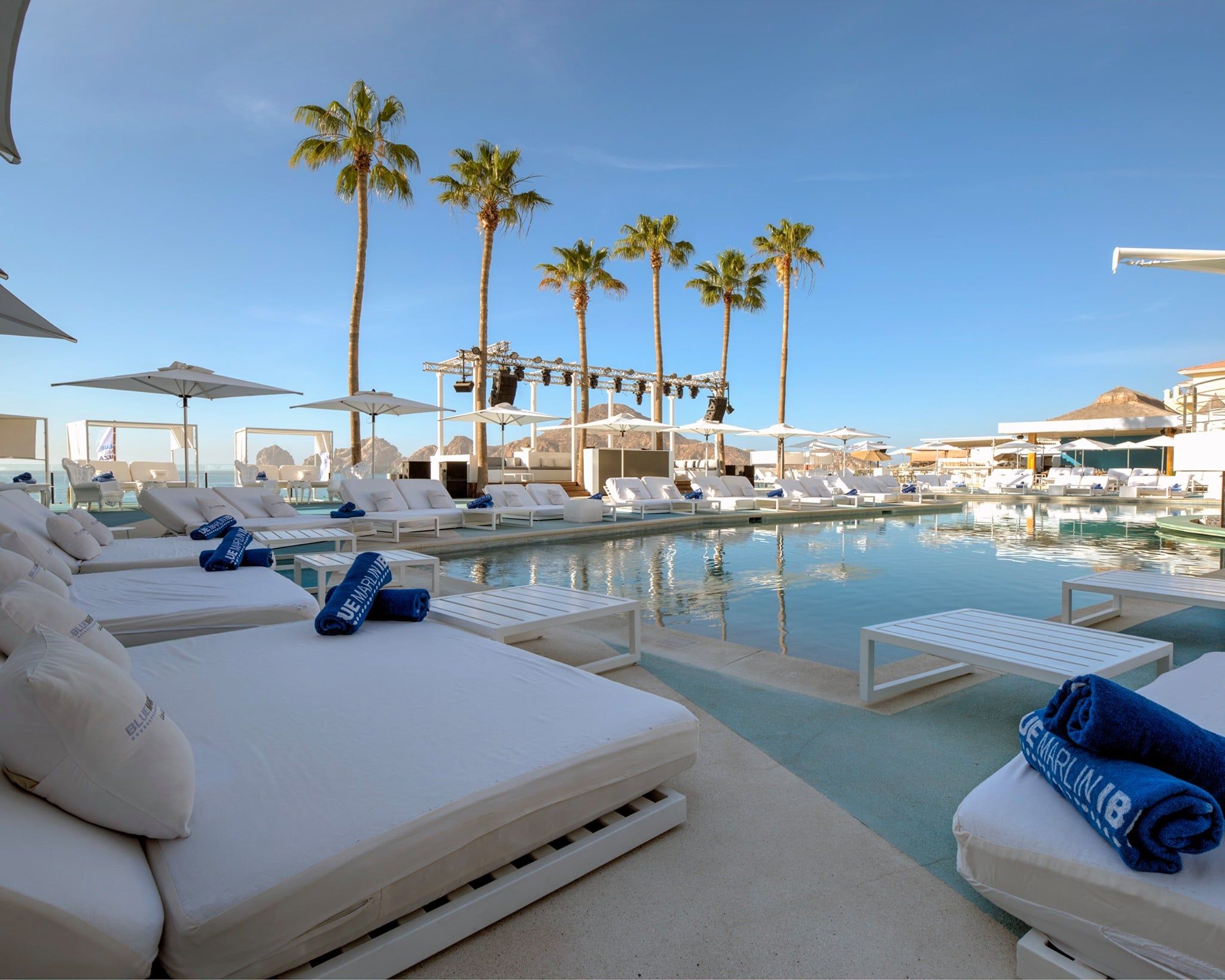 Blue Marlin Ibiza Los Cabos 【Make Your Reservation】2024 | Sandbeds