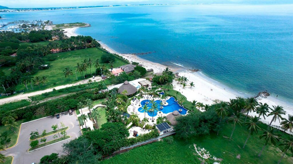 Alamar Beach Club