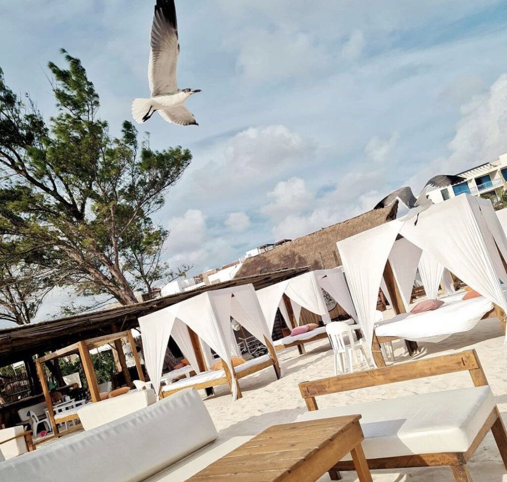 Balinesas Encanto Beach Club
