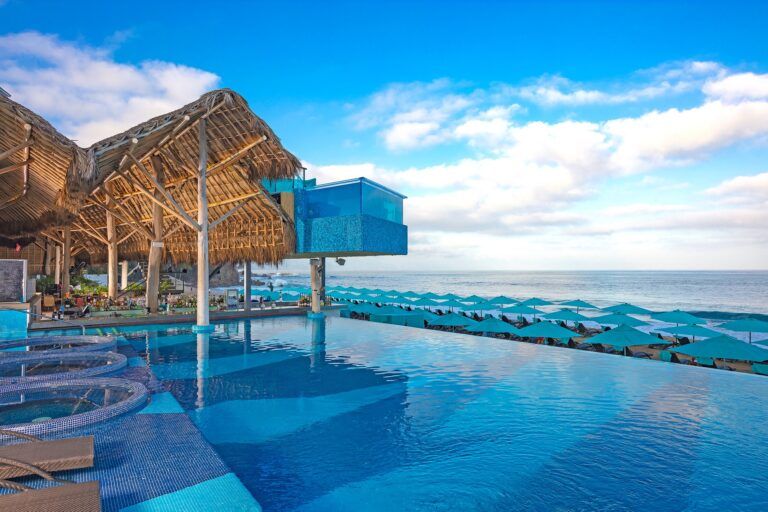 Mantamar Beach Club piscina