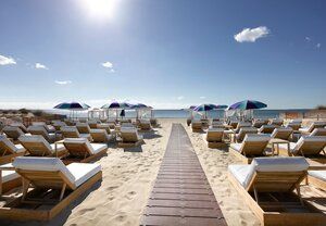 La plage HardRock Ibiza Beach 1