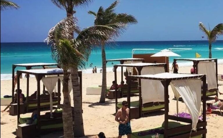 Coco's Beach Club Cancun