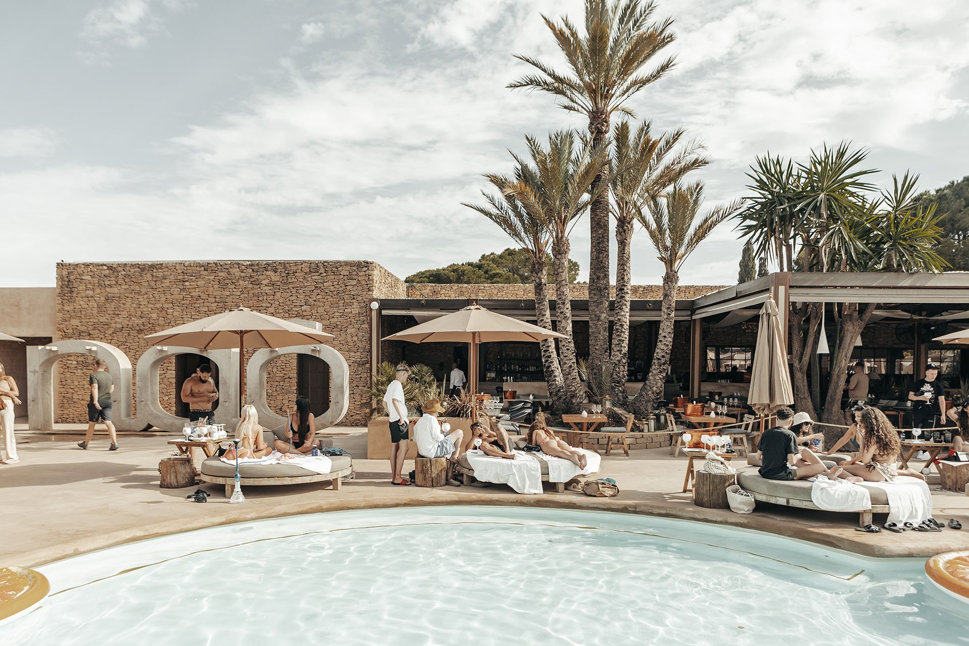 NAÔ Pool Club, pool party en Nueva Andalucía
