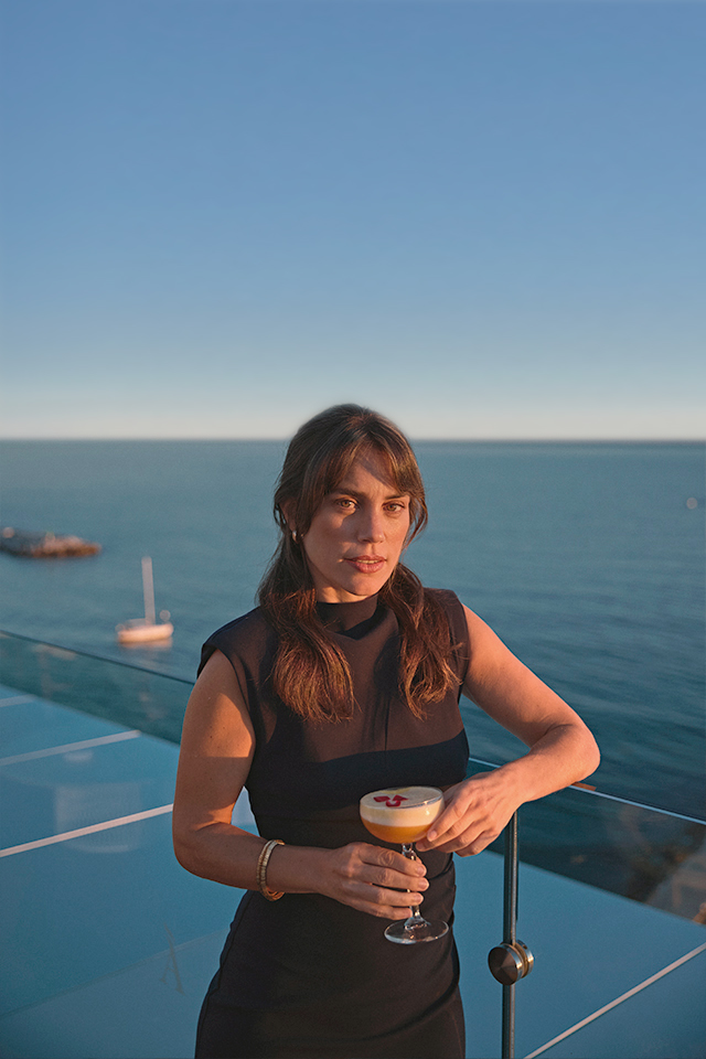 Coctelía y ambiente en el Belvue Rooftop, Amàre Marbella