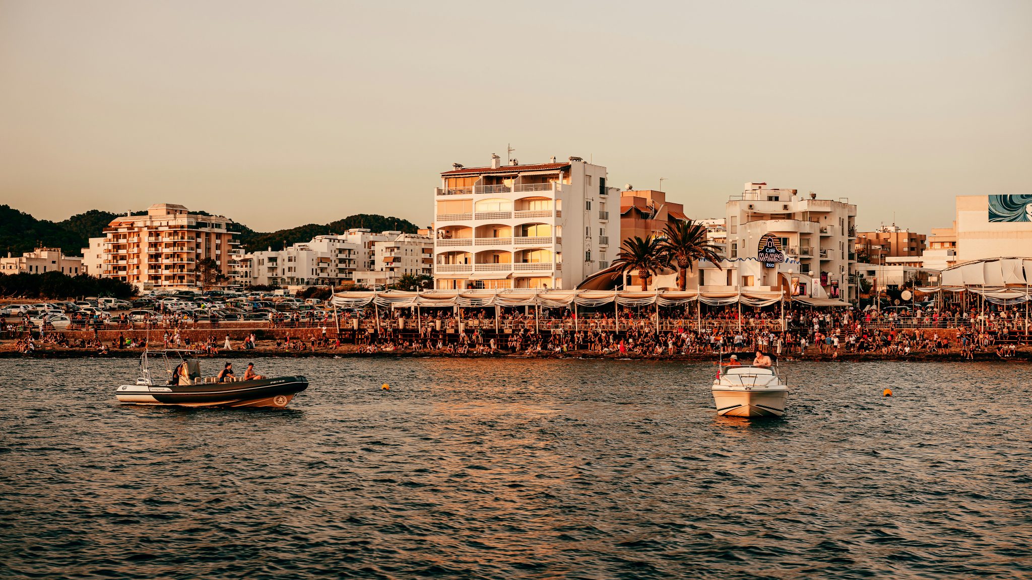 Pacha Ibiza crowd house music