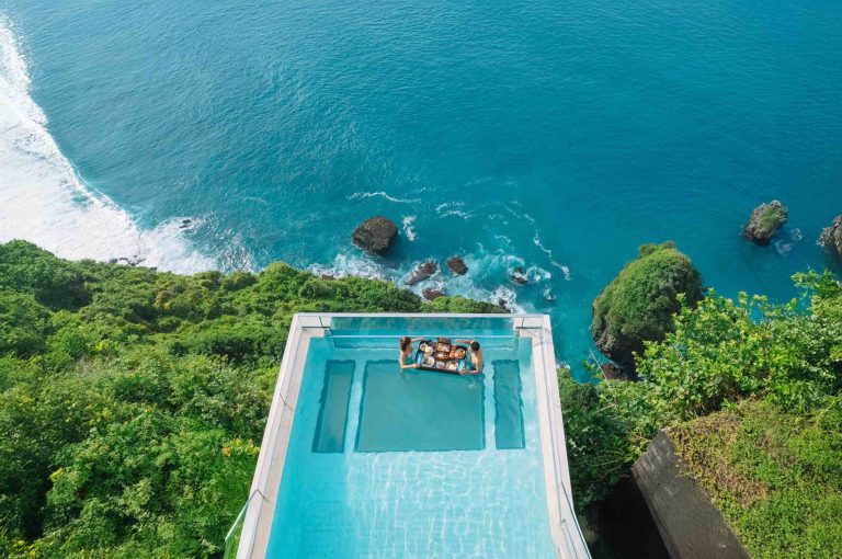 Nuevas aperturas de beach clubs en Uluwatu