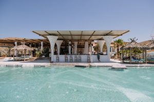 Erego Beach Club en Ios