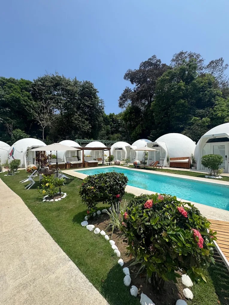 Igloo Beach Club