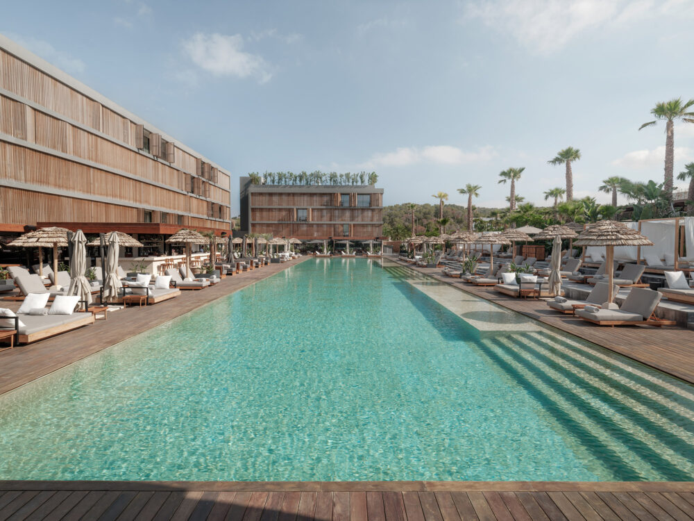 OKU Ibiza day pass