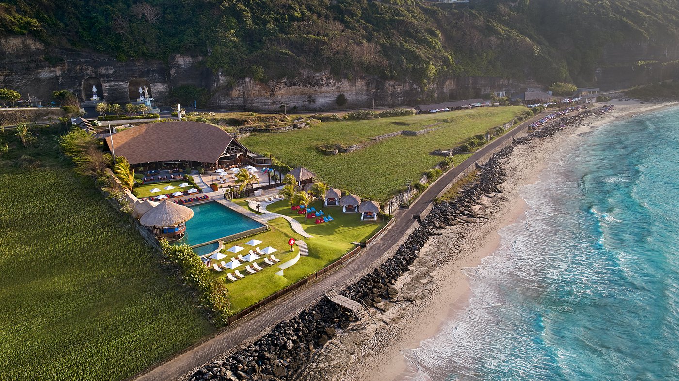 Roosterfish Beach Club Bali