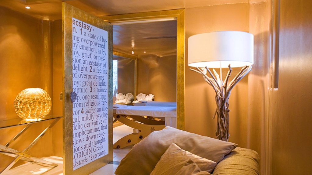 Spa del Cavo Tagoo Mykonos, hotel de diseño cerca de la ciudad