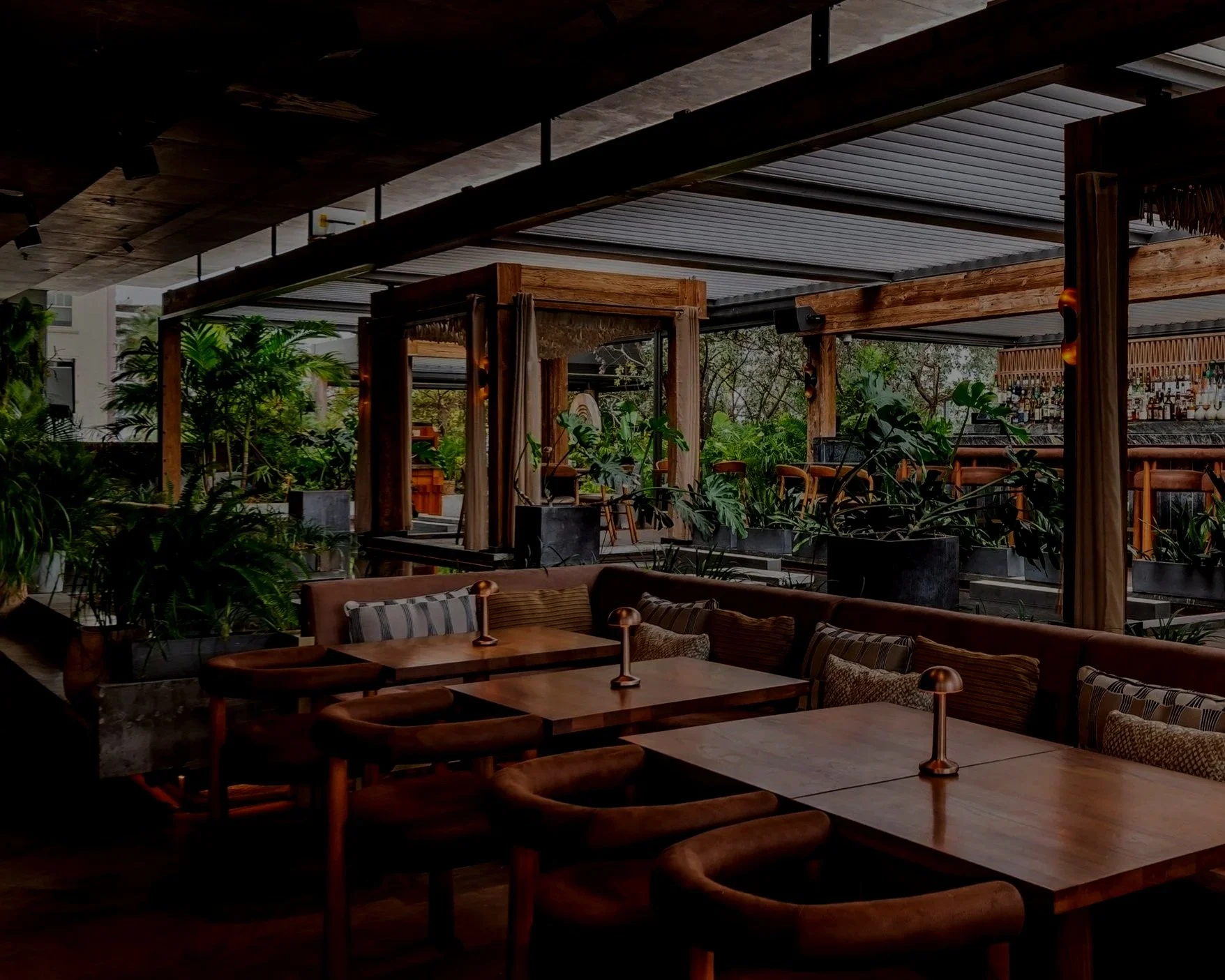 Comedor del rooftop MILA en Lincoln Road, South Beach, Miami