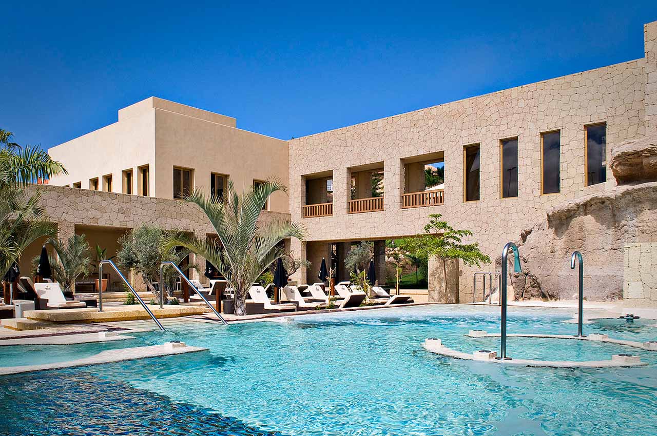 Gran Hotel Bahía del Duque day pass