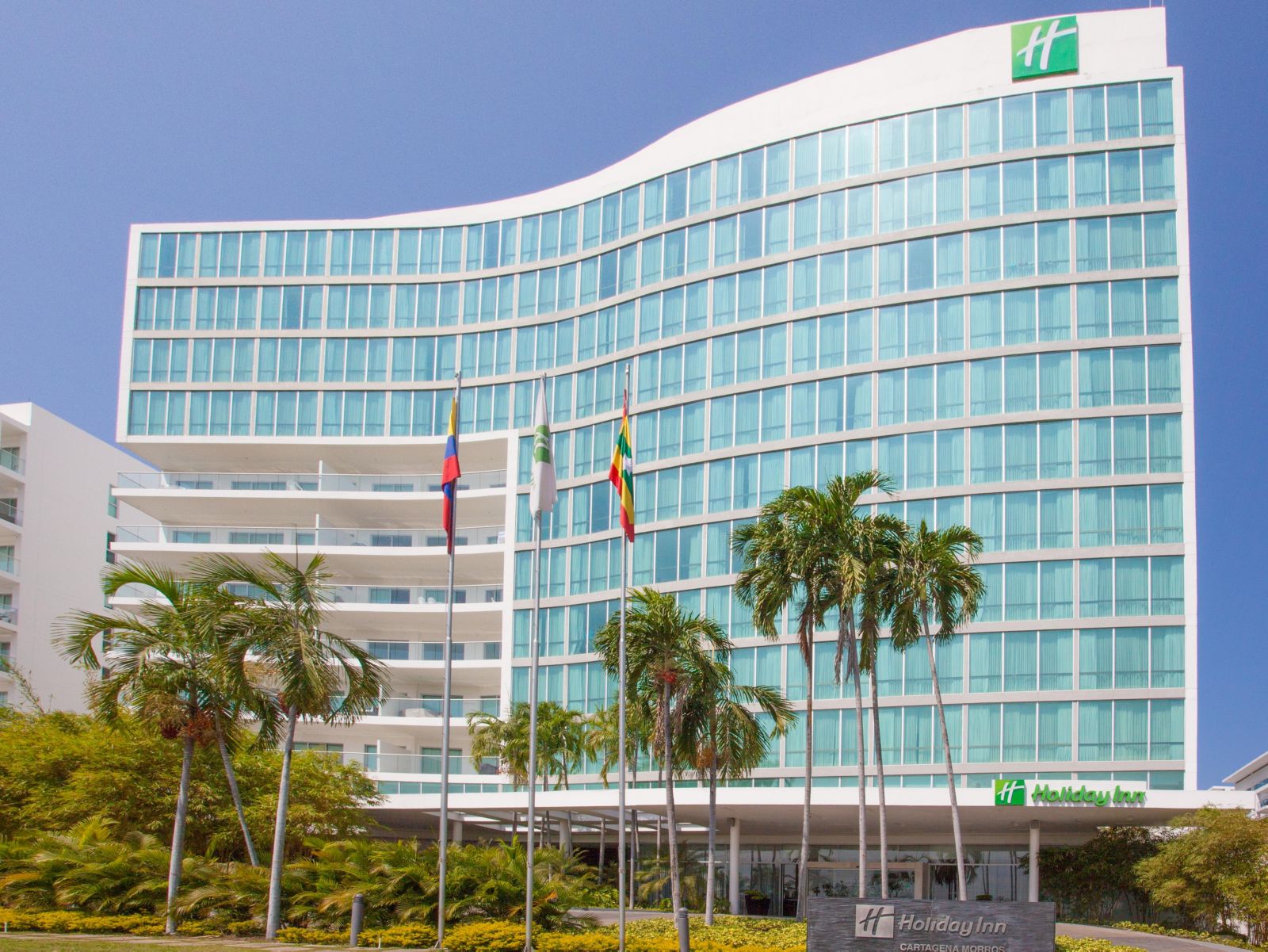 Holiday Inn Cartagena Morros day pass