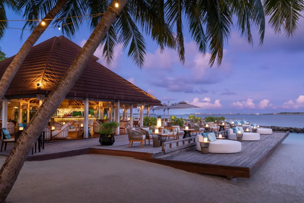 Kurumba Maldives day pass