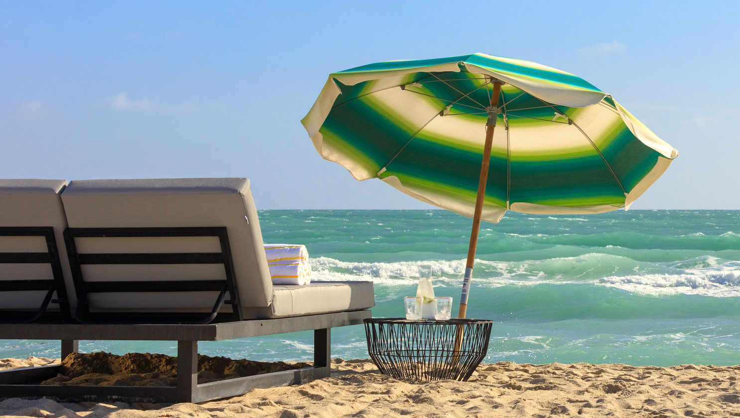Kimpton Surfcomber Hotel day pass